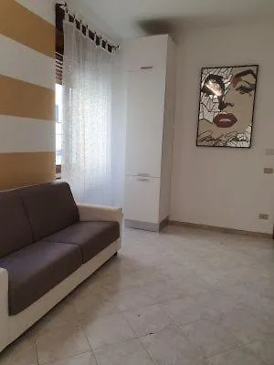 Апартаменты Marilyn House Дезенцано-дель-Гарда 0*,